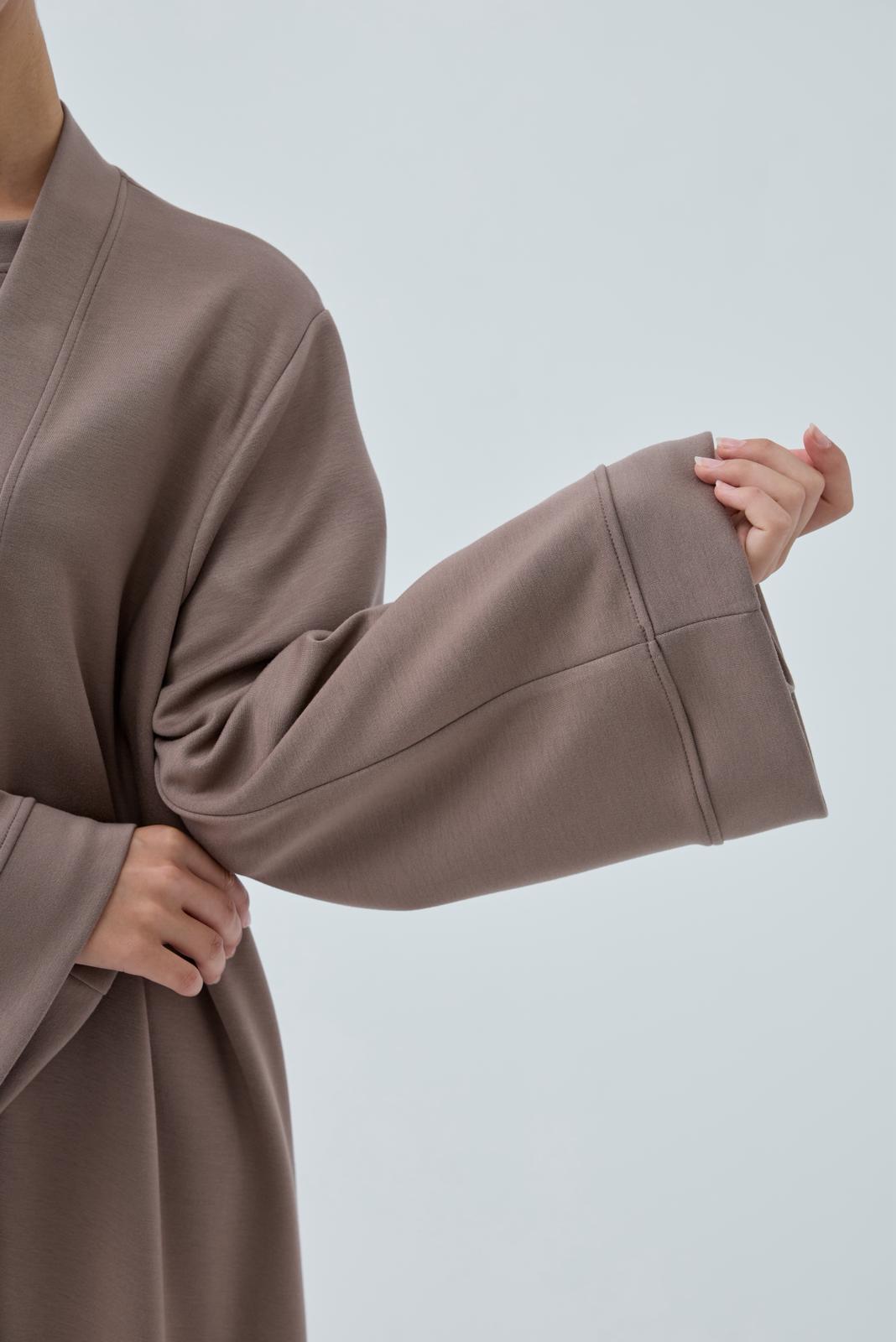 Serene Flow Abaya ✨ عباية الانسياب الهادئ