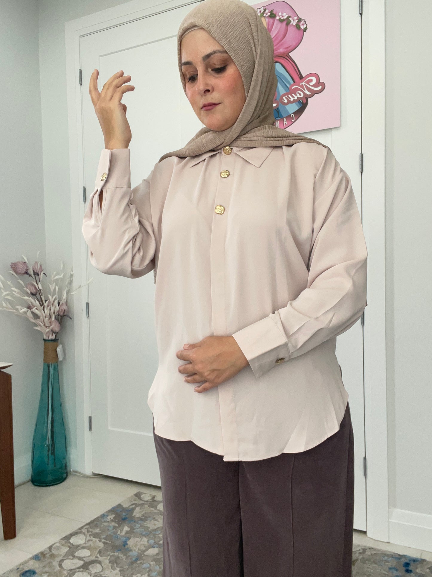 ✨ Golden Elegance Shirt – قميص الأناقة الذهبية ✨