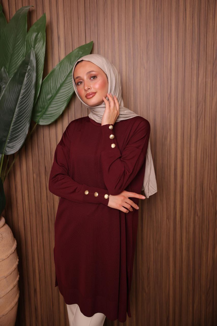 Golden Touch Knit Top 🍁 كنزة التريكو بلمسة ذهبية