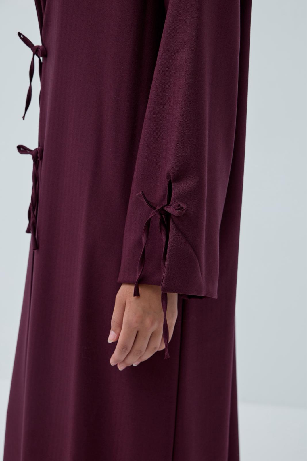 Linear Elegance Abaya ⚜️