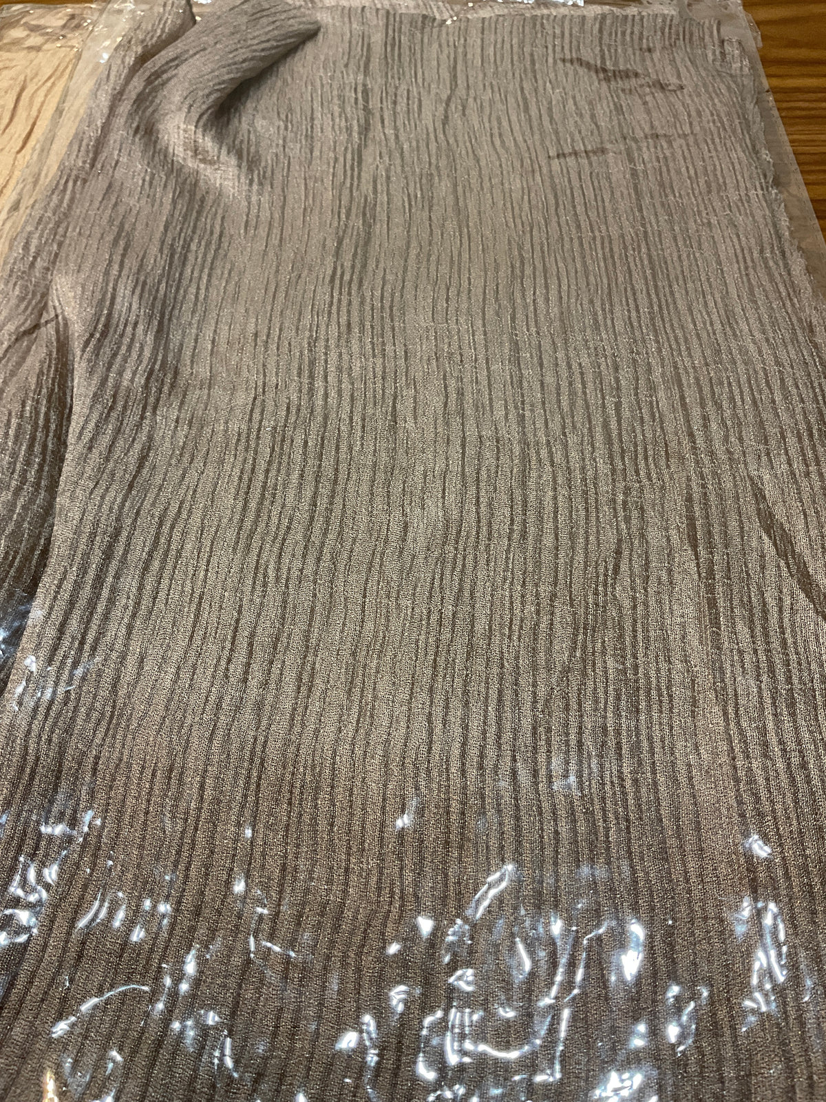 Lustre Pleated Hijab | حجاب بليسيه لامع