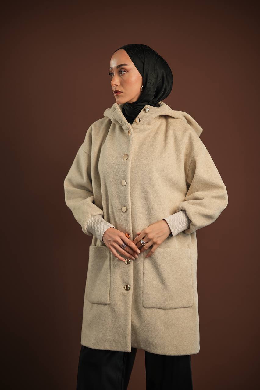 Golden Button Wool Coat 🖤🤎