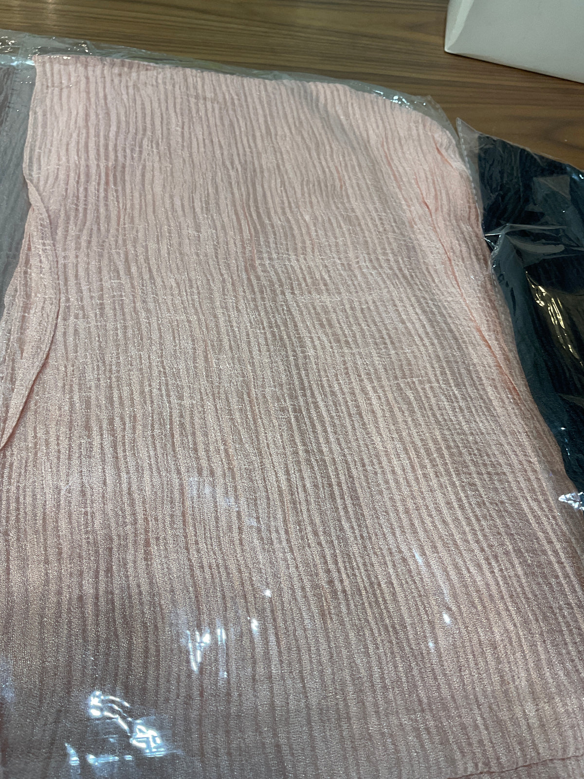Lustre Pleated Hijab | حجاب بليسيه لامع